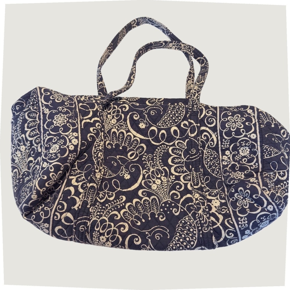 Vera Bradley Duffel Bag Navy Indigo Floral Paisley Quilted OvernightLarge Travel